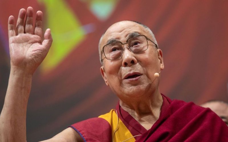 Relembre outras polêmicas de Dalai Lama, líder espiritual budista