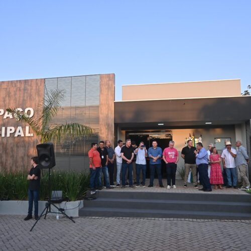 Prefeitura inaugura nova sede com estrutura moderna e benefícios aos servidores.